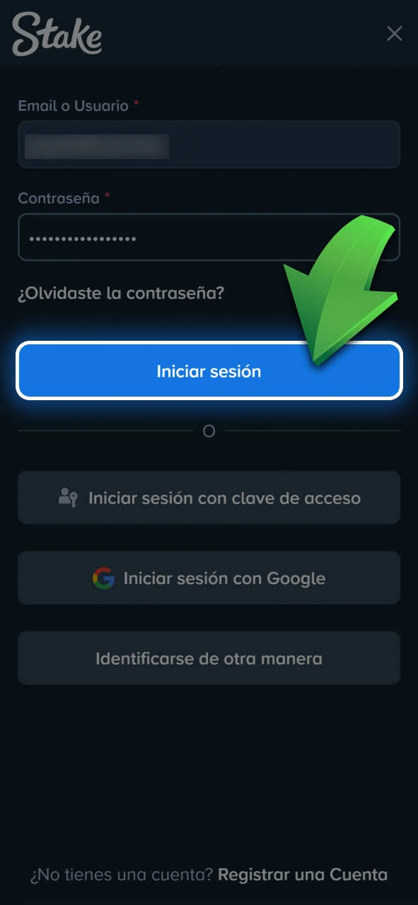 Iniciá sesión con tus datos de usuario en la app de Stake.