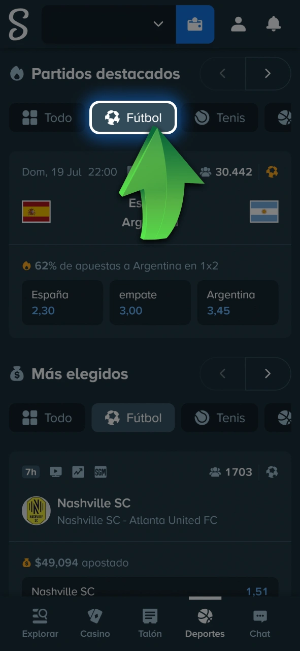 Ingresá a la sección de fútbol dentro del menú de deportes de Stake.