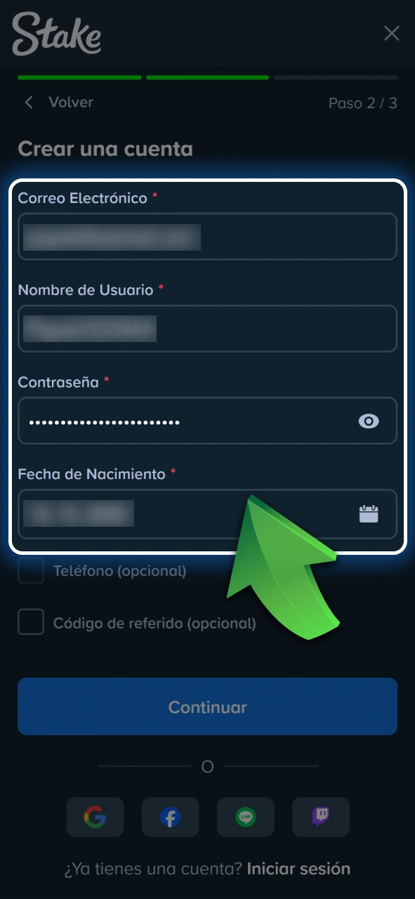 Completá tus datos personales básicos en el formulario de inscripción de Stake.